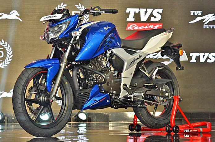 This Up To Date TVS Apache RTR 160 4V Assures Higher Combustible Effectivity.