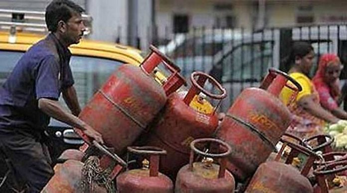 This state government announced 3 LPG Cylinder annually for free for every family