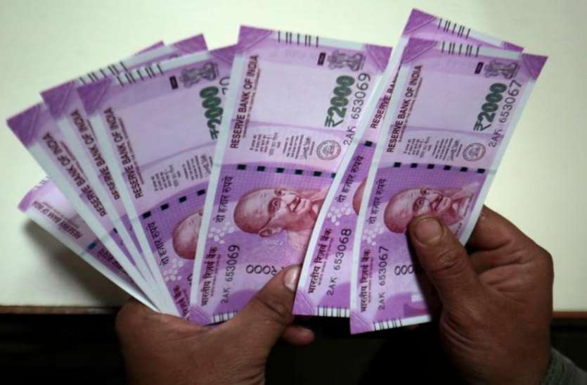 DA hiked by 4% for central government employees; details: 7th Pay Commission