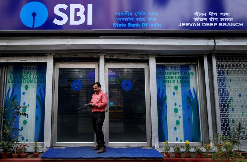 Now get pension slip with these steps; Check HOW to avail the service: SBI WhatsApp service